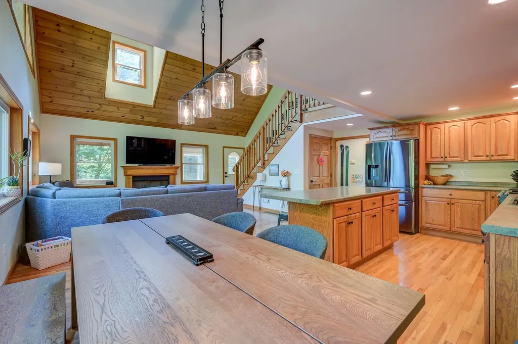 65 Garmish Road Conway NH 03818