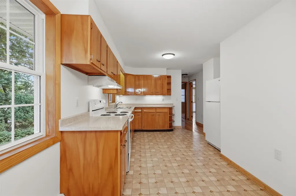 13 Sherman Street Nashua NH 03064