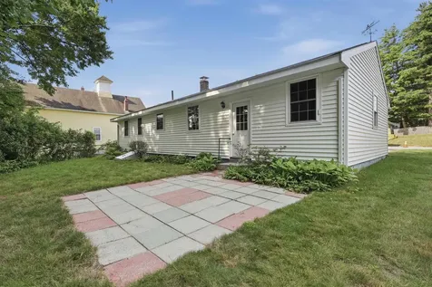 13 Sherman Street Nashua NH 03064