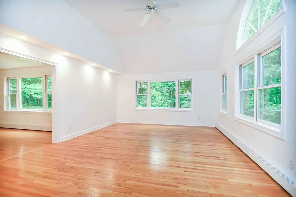13 Greystone Road East Kingston NH 03827