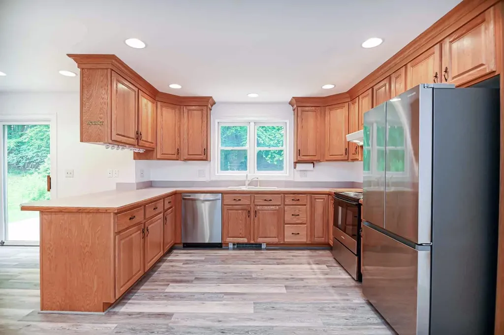 13 Greystone Road East Kingston NH 03827