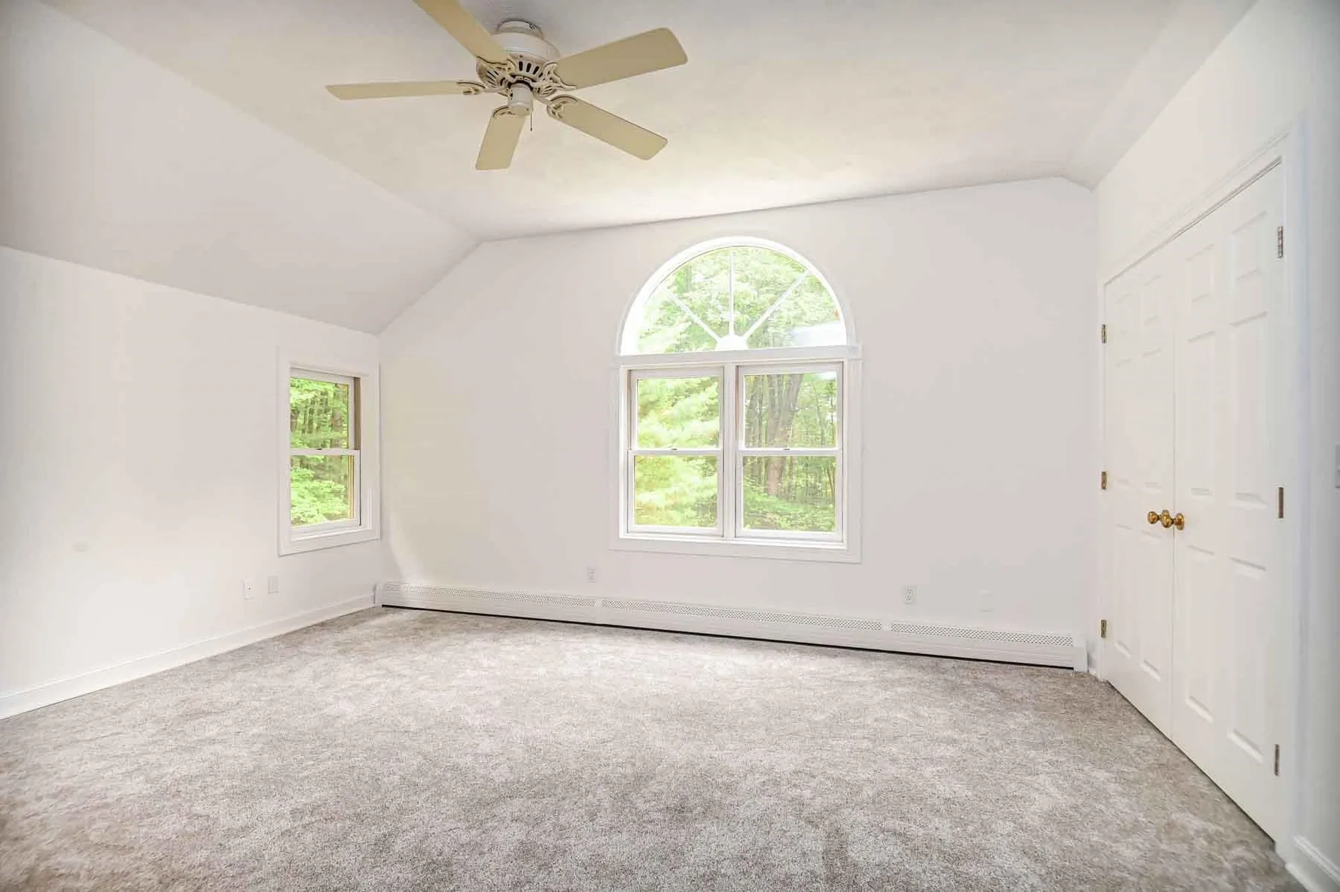 13 Greystone Road East Kingston NH 03827