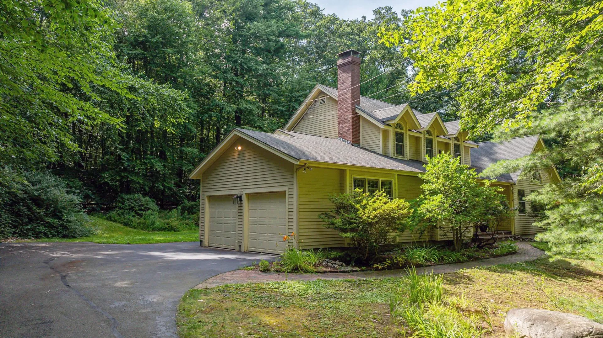 13 Greystone Road East Kingston NH 03827