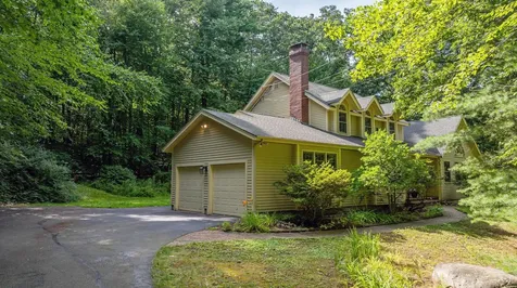 13 Greystone Road East Kingston NH 03827