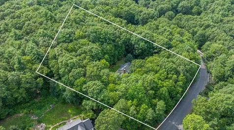 13 Greystone Road East Kingston NH 03827