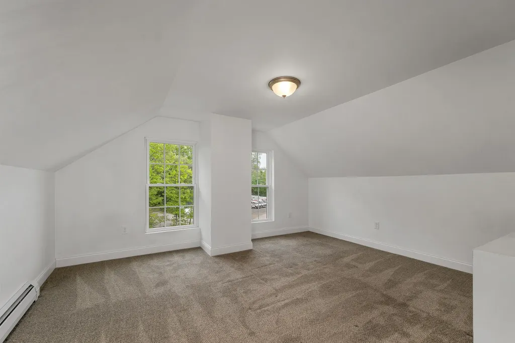20 Wallace Court Laconia NH 03246