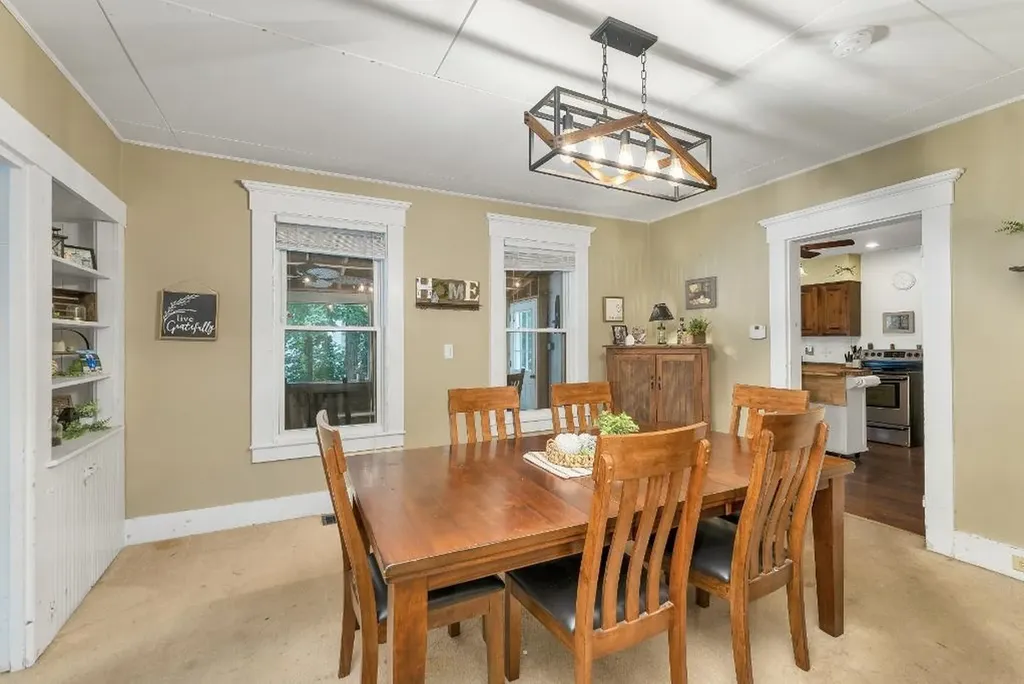 19 Stevens Avenue Meredith NH 03253