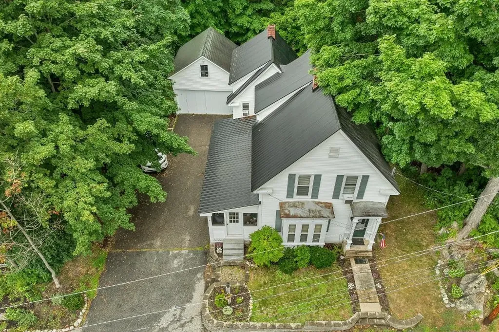 19 Stevens Avenue Meredith NH 03253