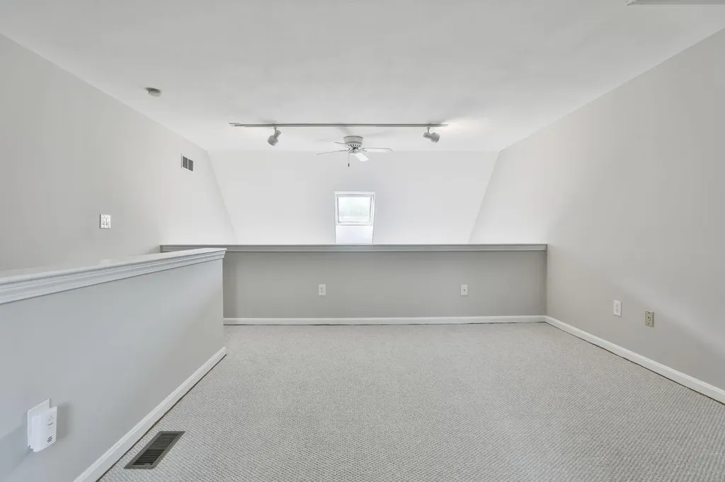 26 Montrose Drive Stratham NH 03885