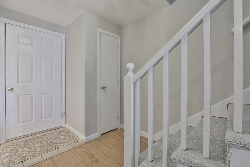 26 Montrose Drive Stratham NH 03885