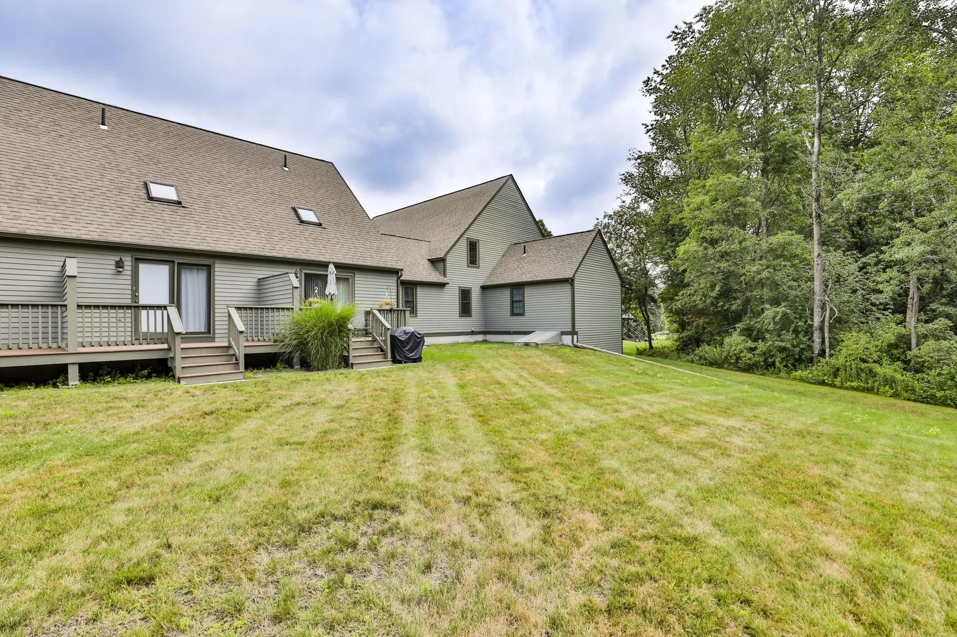 26 Montrose Drive Stratham NH 03885