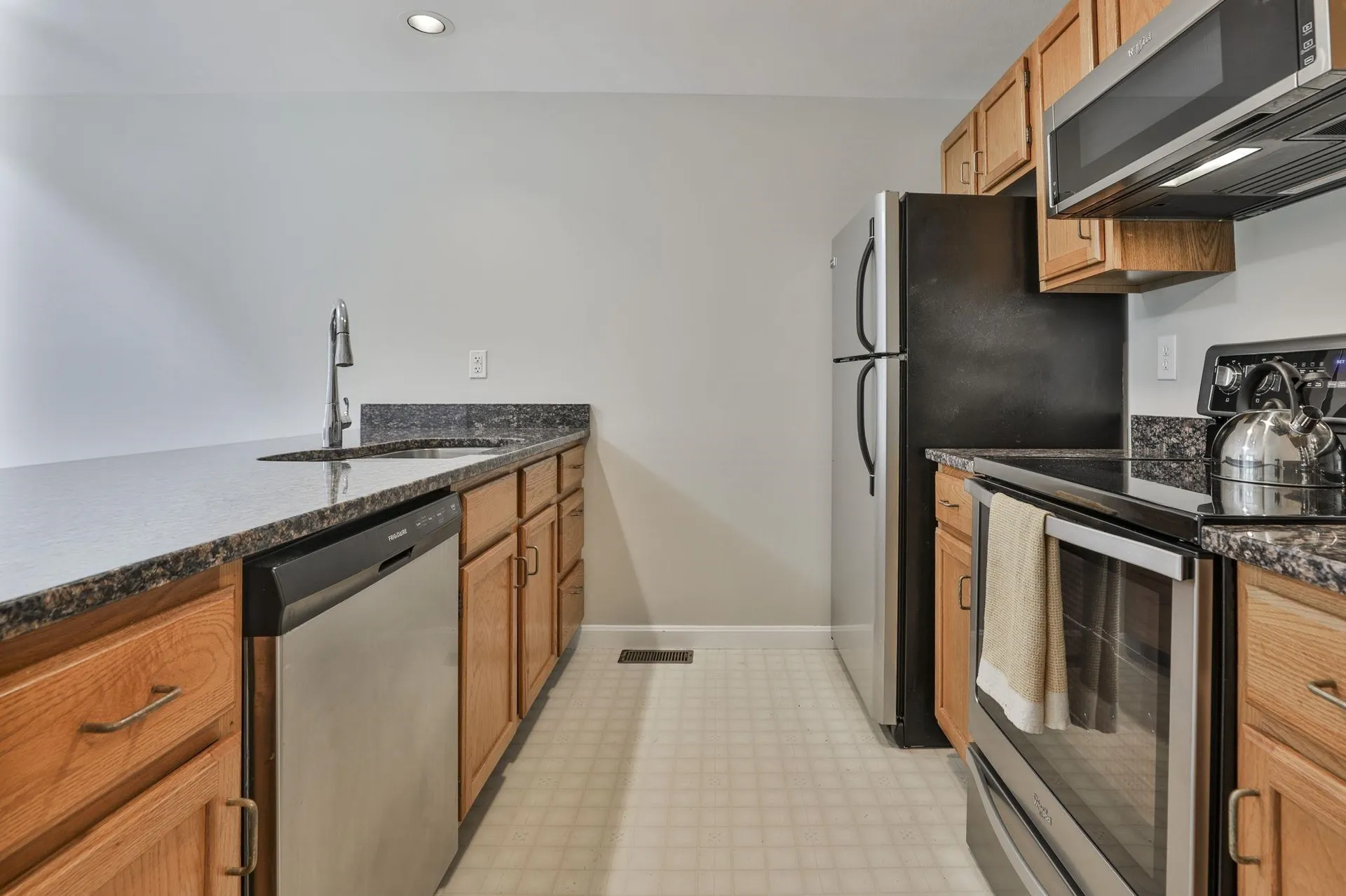 26 Montrose Drive Stratham NH 03885