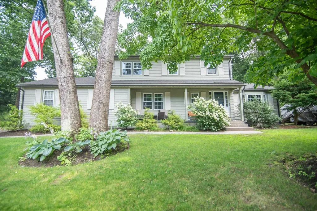 14 Birch Hill Drive Nashua NH 03063