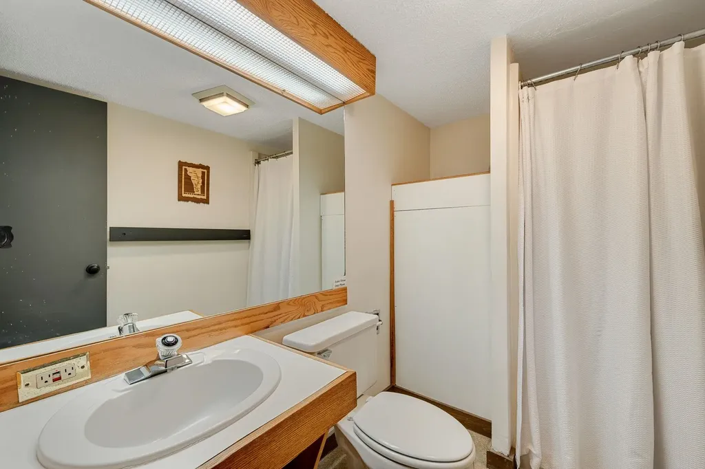 166 Huckleberry Lane Warren VT 05674