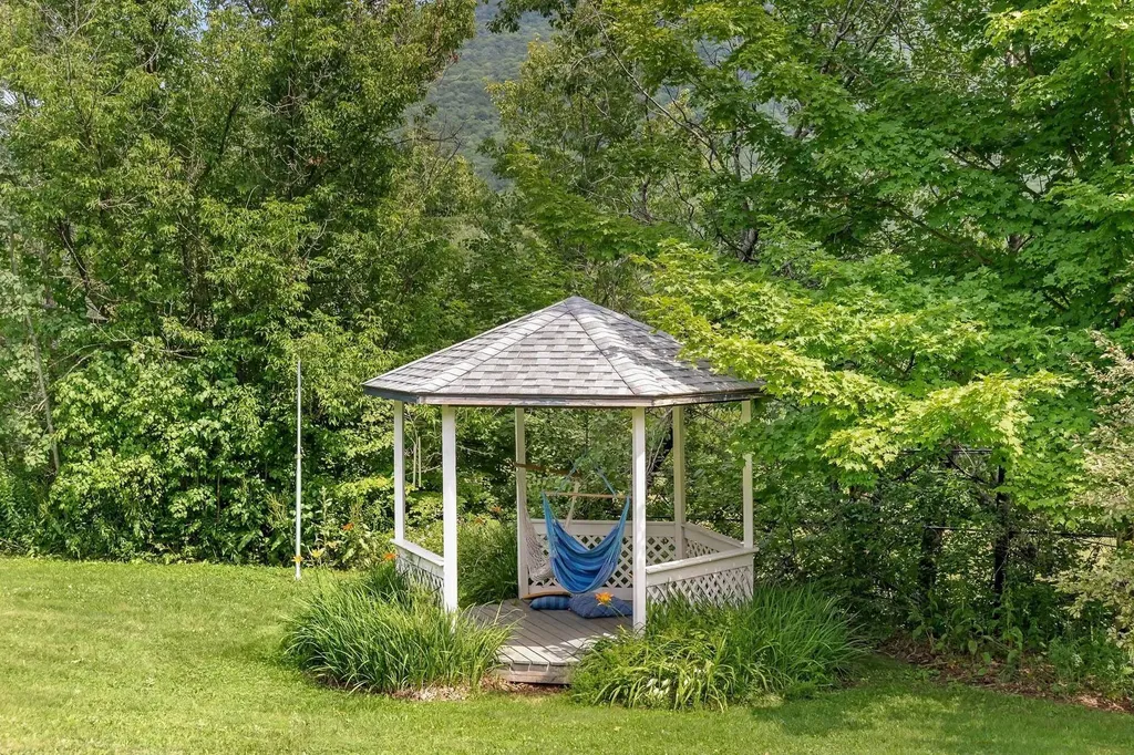 3817 Route 109 Waterville VT 05492