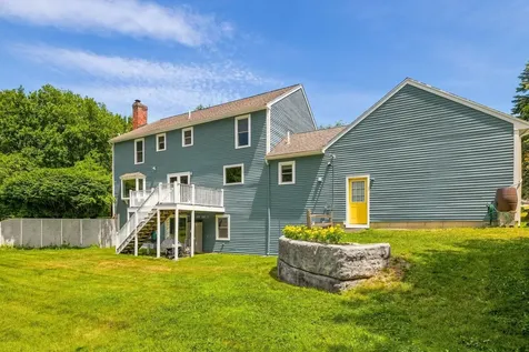 3 Gold Post Road Dover NH 03820