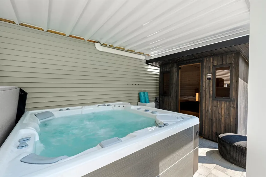 82 Kings Highway Hampton NH 03842