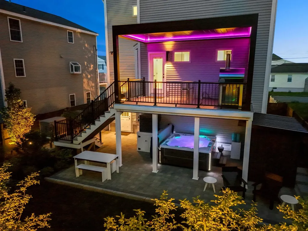 82 Kings Highway Hampton NH 03842