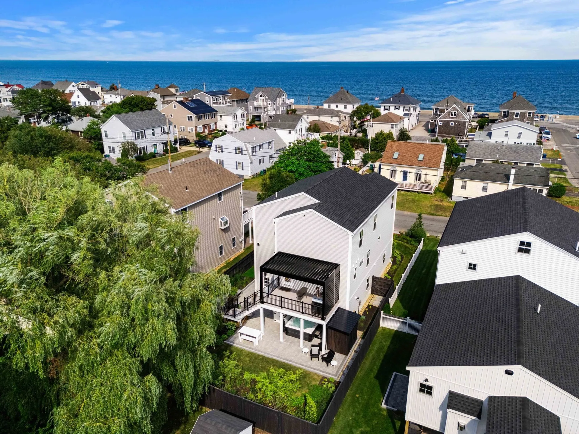 82 Kings Highway Hampton NH 03842