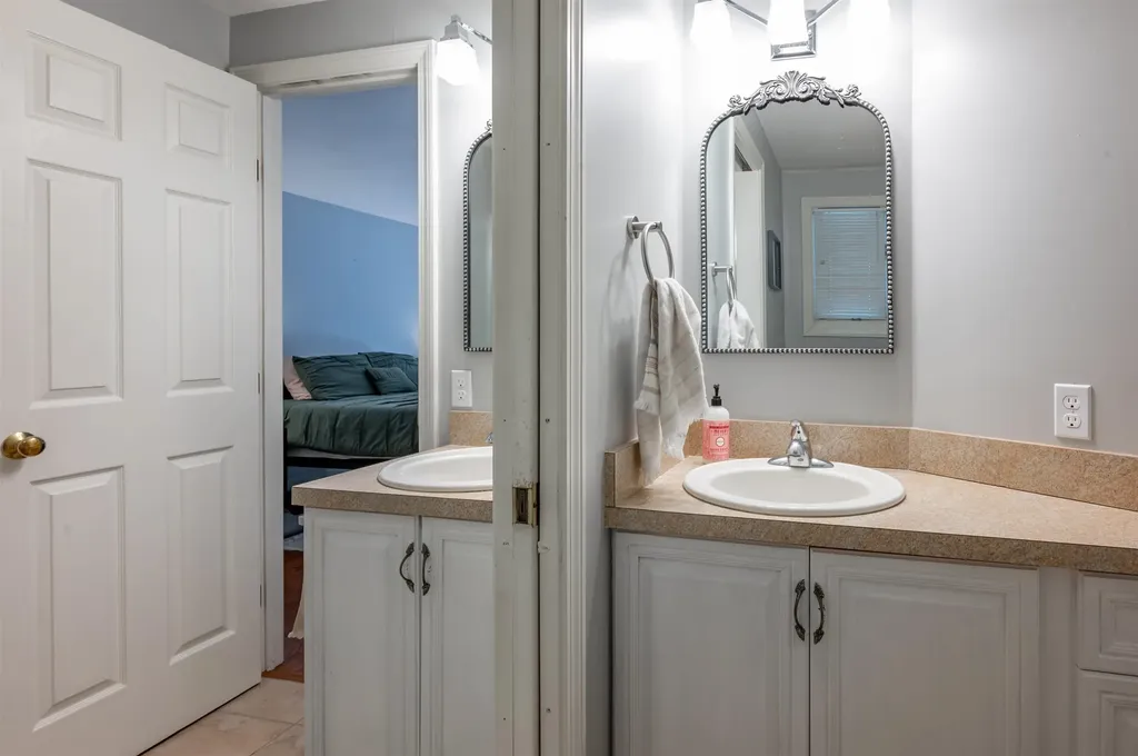 3 Chandler Drive Atkinson NH 03811