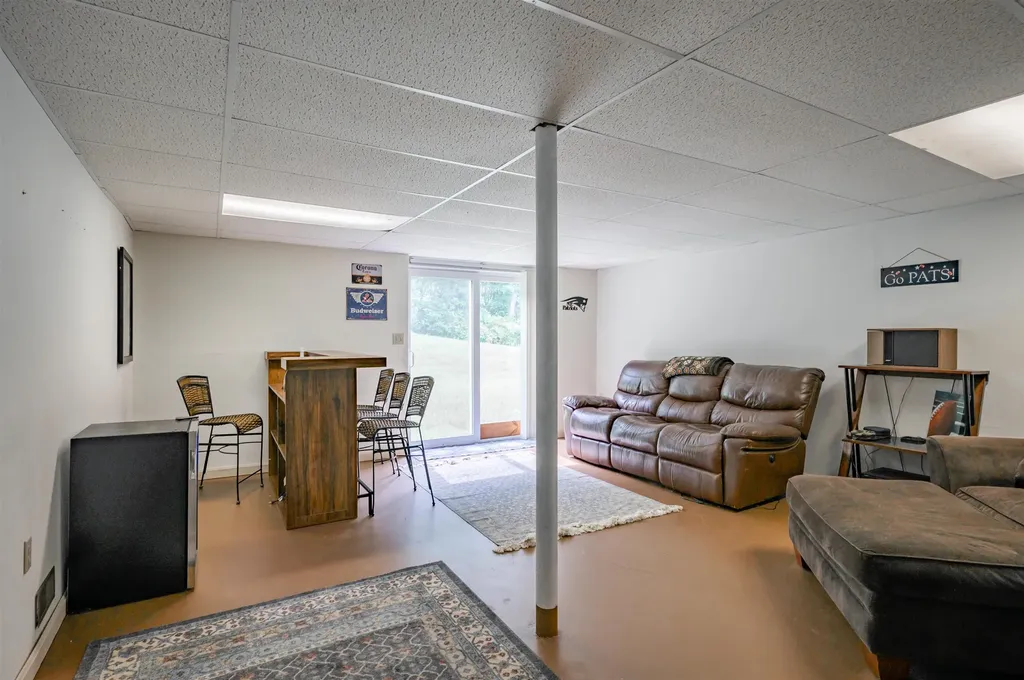 3 Chandler Drive Atkinson NH 03811