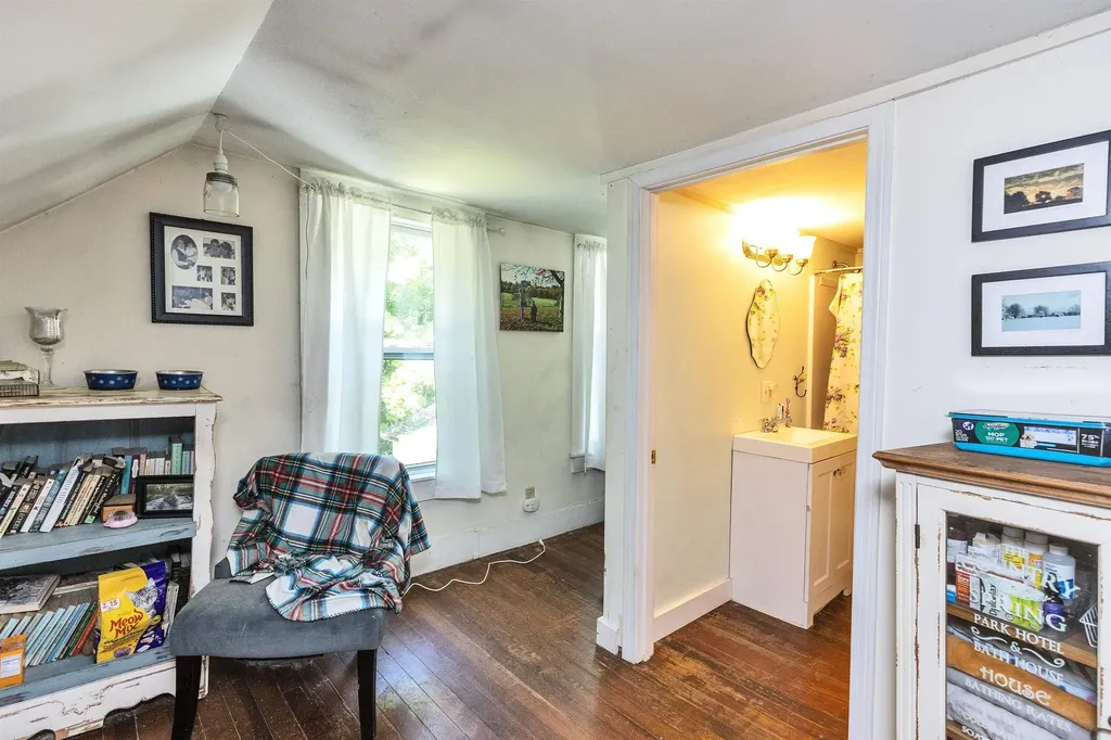 10 Kennedy Street Wilton NH 03086