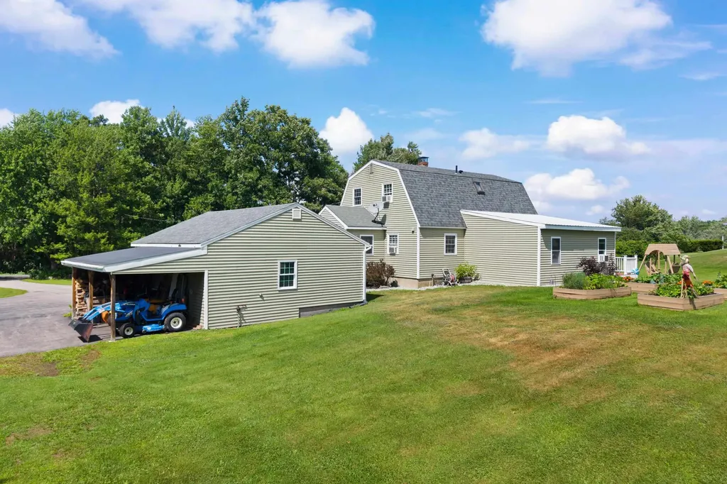 72 Hidden Lane Northfield NH 03276
