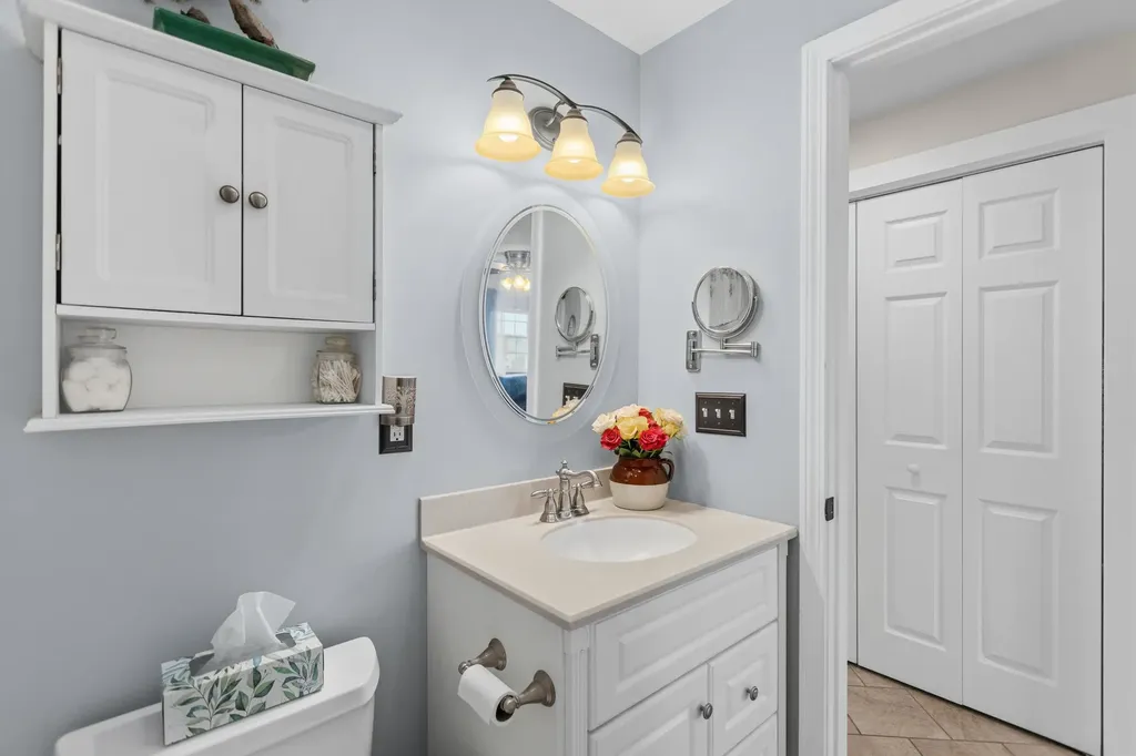 72 Hidden Lane Northfield NH 03276