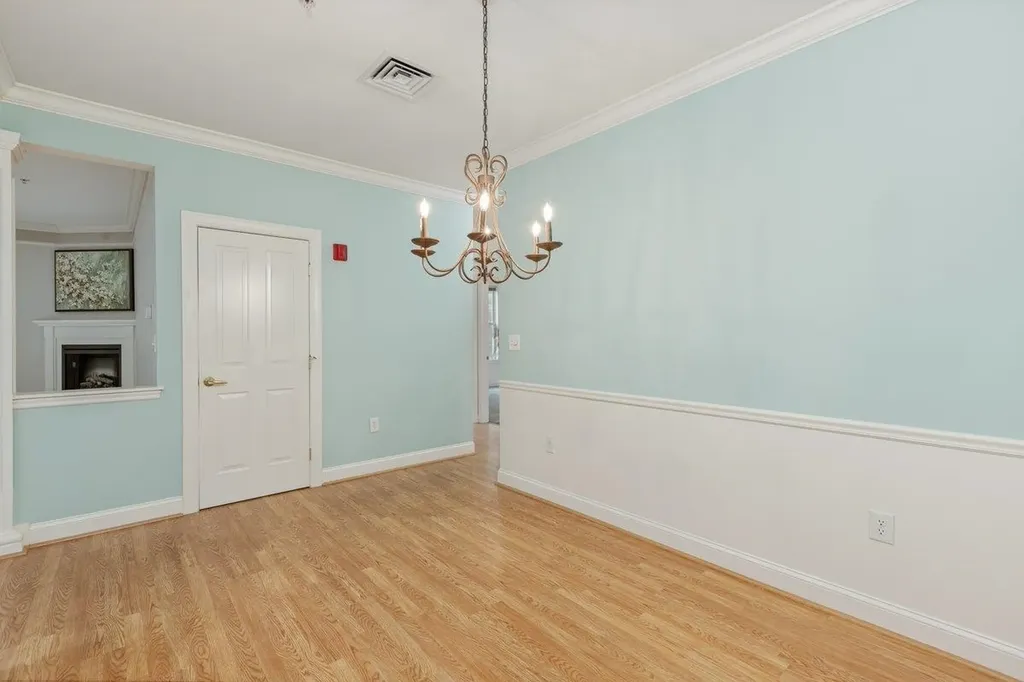 5 Sally Sweets Way Salem NH 03079