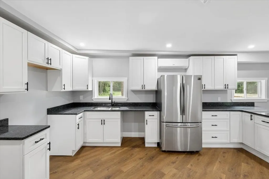 1305 Old Hillsboro Road Henniker NH 03242