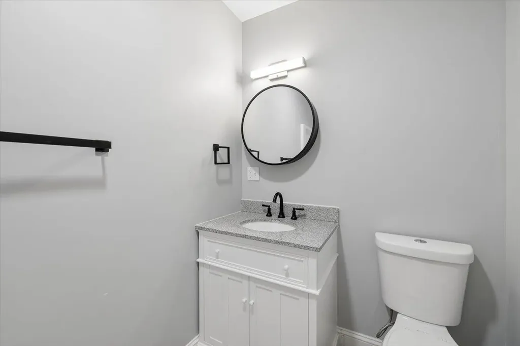 1305 Old Hillsboro Road Henniker NH 03242