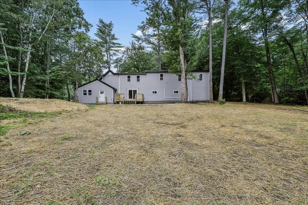 1305 Old Hillsboro Road Henniker NH 03242