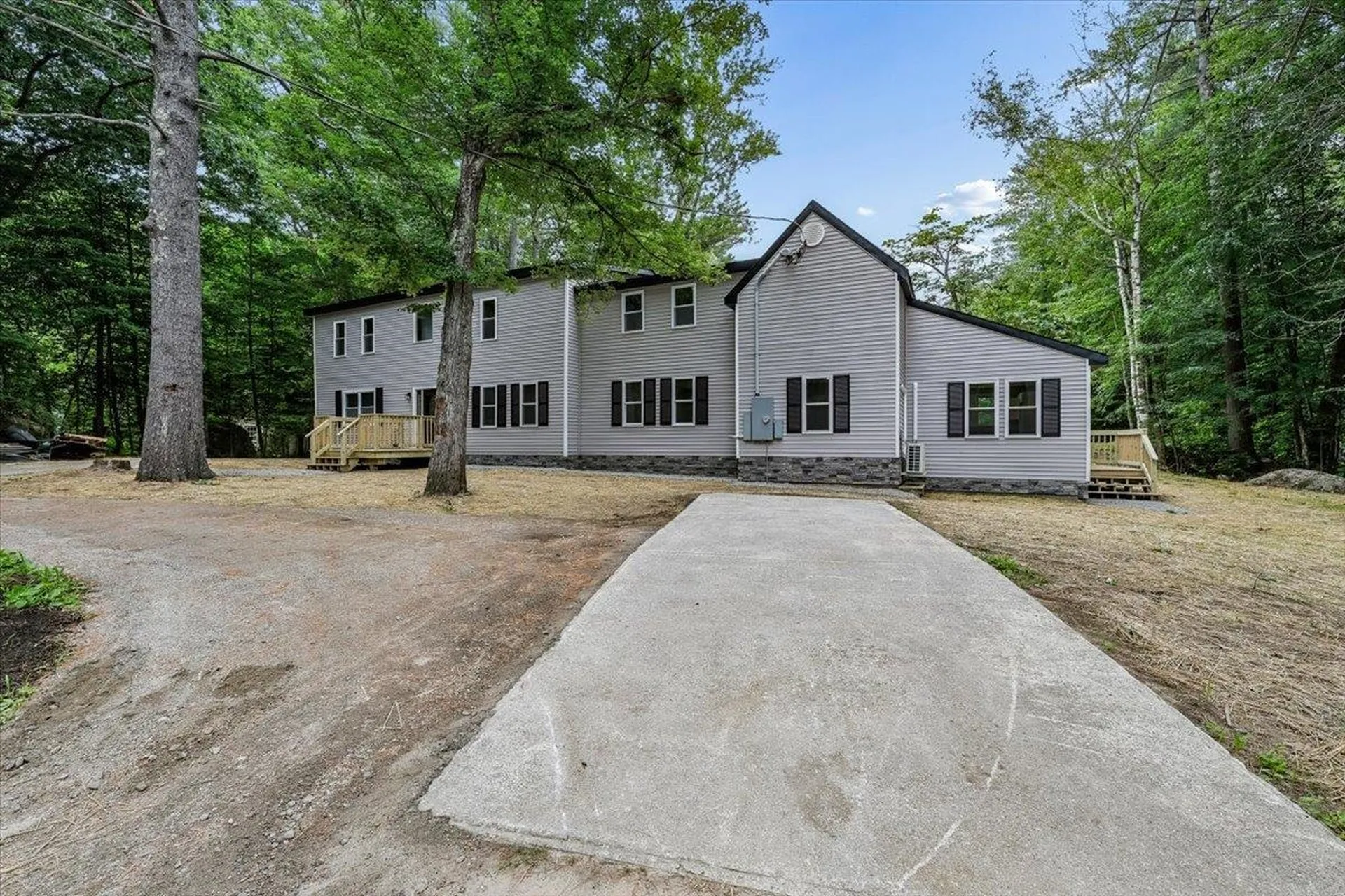 1305 Old Hillsboro Road Henniker NH 03242