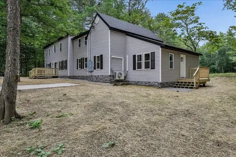 1305 Old Hillsboro Road Henniker NH 03242