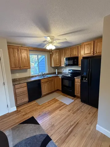 25 Apple Lane Hollis NH 03049