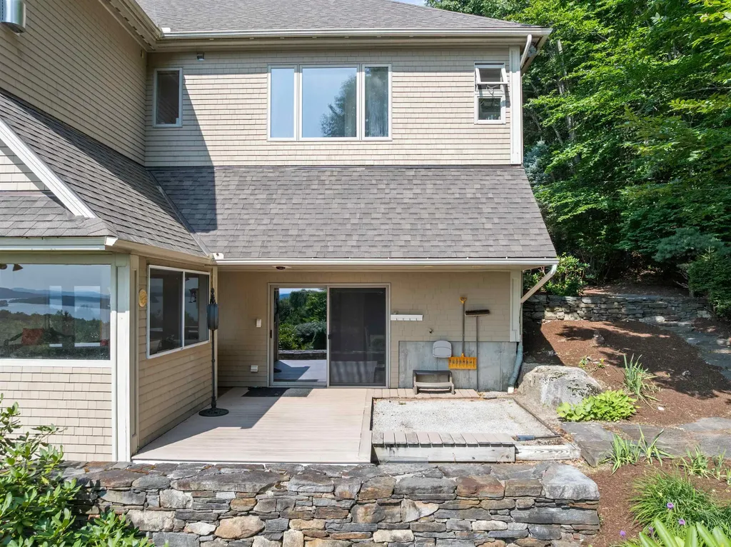 56 Tracy Way Meredith NH 03253