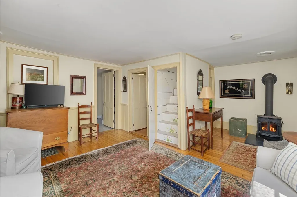 31 Mill Road Warren VT 05674