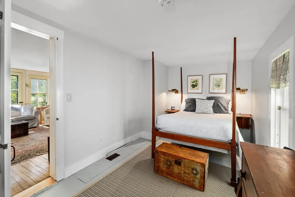 31 Mill Road Warren VT 05674