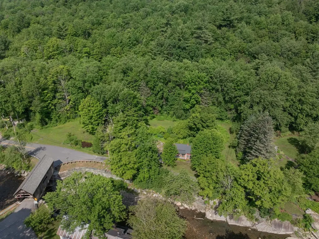 31 Mill Road Warren VT 05674