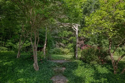 31 Mill Road Warren VT 05674