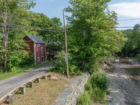 31 Mill Road Warren VT 05674