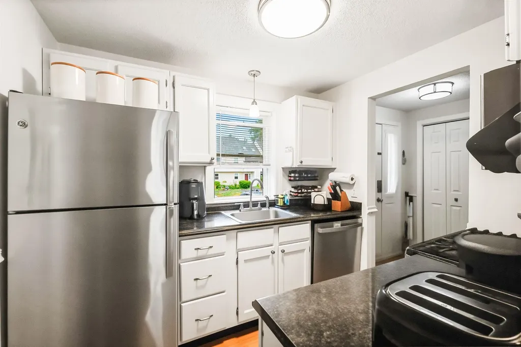 12 Vinton Drive Concord NH 03303