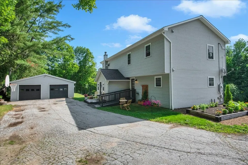 218 Donahue Road Barre Town VT 05654