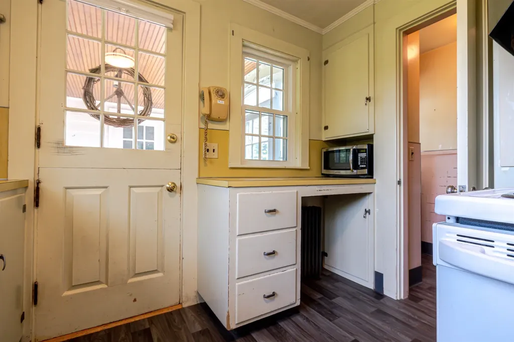 38 Putney Hill Road Hopkinton NH 03229