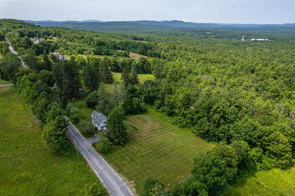38 Putney Hill Road Hopkinton NH 03229