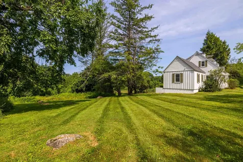 38 Putney Hill Road Hopkinton NH 03229