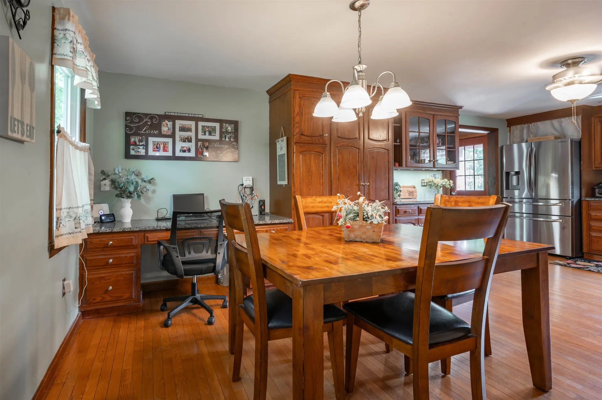 8 Sullivan Road Hudson NH 03051