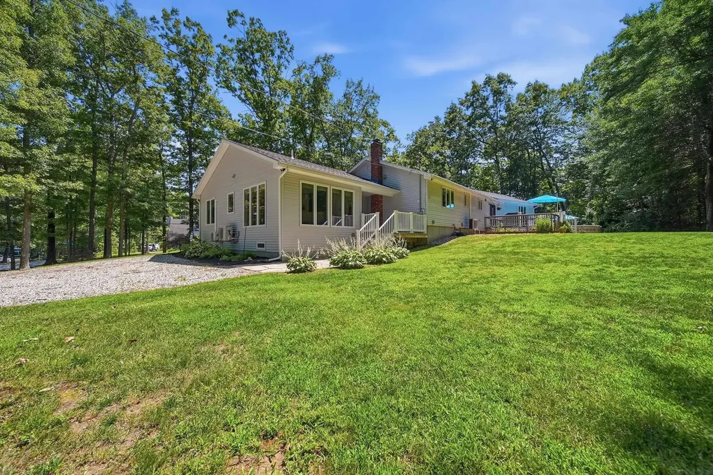 1 Rock Forest Drive Hooksett NH 03106