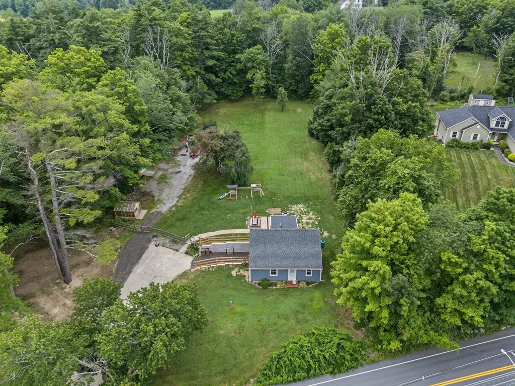10 Academy Avenue Atkinson NH 03811