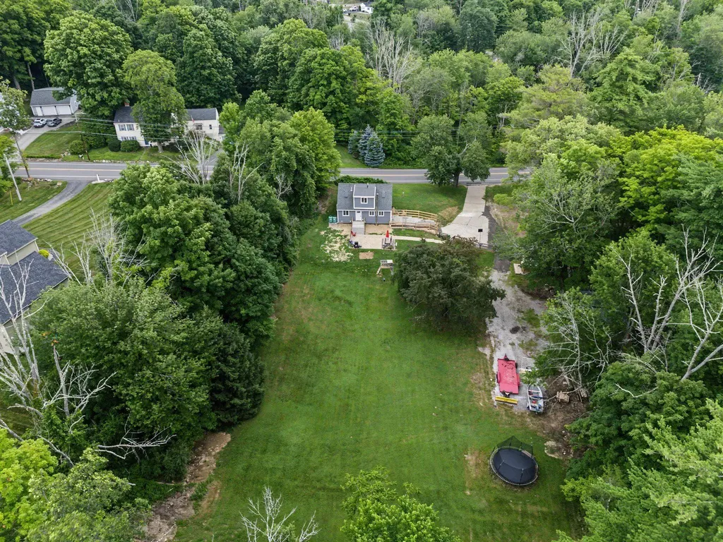 10 Academy Avenue Atkinson NH 03811